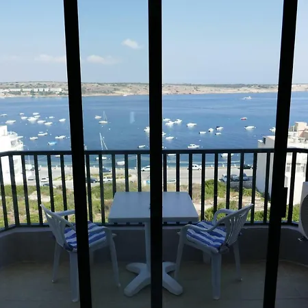 Calypso Court Apartament *